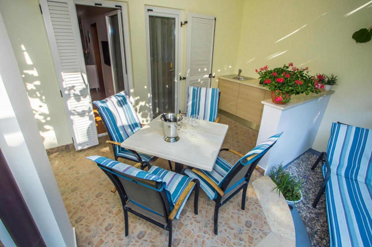 Apartment Bela Poreč Exterior foto